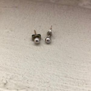 Small stud earrings